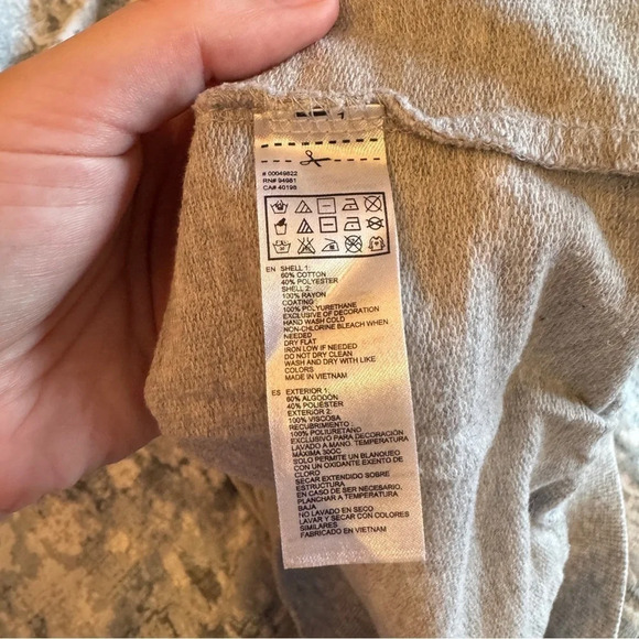 Forever 21 Faux Leather Quilted Shoulder 80s Style Hoodie Grey Black Women's L - Picture 10 of 10